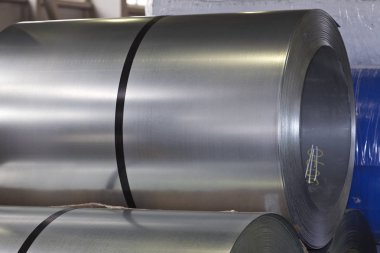 Stokta soğuk haddelenmiş galvanizli çelik ruloları