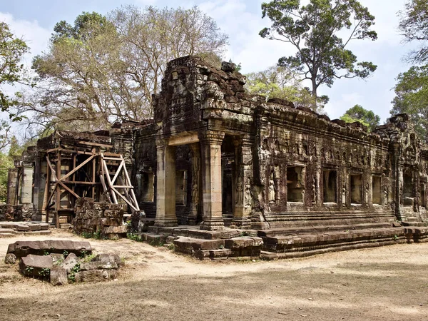 Architektur des antiken Tempelkomplexes angkor, siem reap — Stockfoto