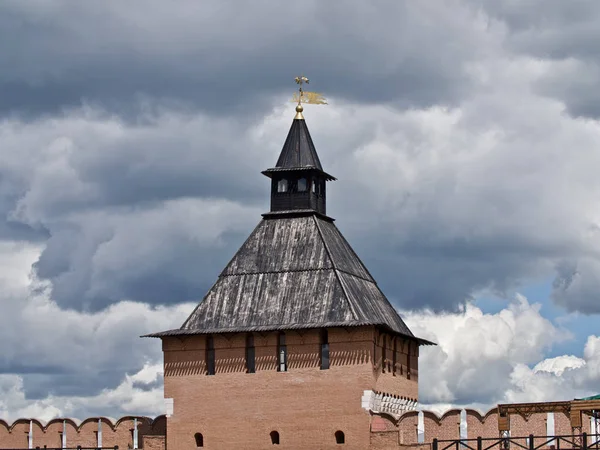 Uralter architektonischer komplex festung tula kremlin — Stockfoto