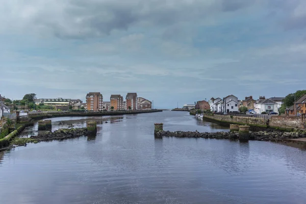 Ponte Nova Ayr Olhando Sobre Fundações Arruinadas Pilares Ponte Velha — Fotografia de Stock