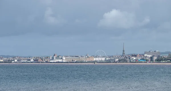 Guardando Oltre Dalla Costa Della Groenlandia Alla Città Ayr Nel — Foto Stock