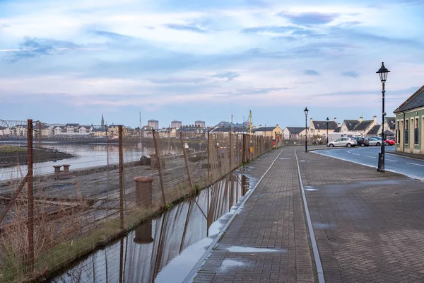 Gerenoveerde Haven Street Irvine Zoek Naar Stad Langs Oude Harbourside — Stockfoto