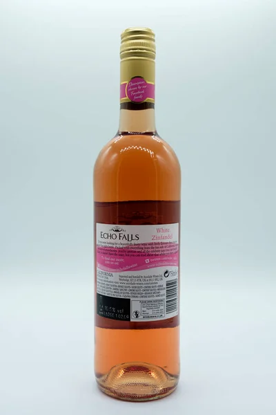 Largs Écosse Royaume Uni Février 2019 Une Bouteille Vin Rose — Photo