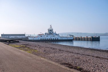 Largs iskele ve Cal-Mac feribot Loch Shira ılık bir Şubat ayında ben