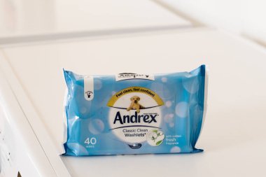 Andrex markalı klasik temiz Washlets flushable ve geri dönüşümlü bir