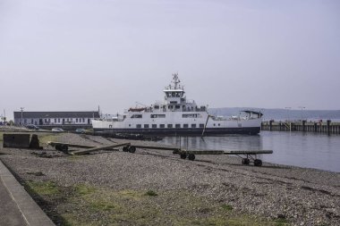 Largs İskelesi ve Cal-Mac Ferry Loch Shira İskoçya