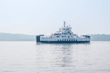 Largs İskelesi ve Cal-Mac Feribotu 