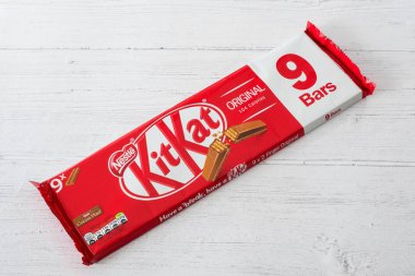 Geri Dönüşümlü Ambalaj Görüntülemede Nestle Markalı Kitkat Parmakları
