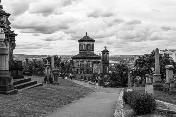 Starożytna architektura i pomniki zmarłych w Glasgow Necrop — Zdjęcie stockowe