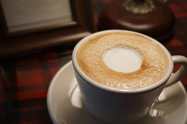 Filiżanka Kawy Latte Art Stole — Zdjęcie stockowe