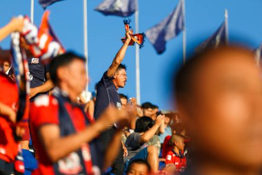 : Suphanburi, Thailand - 01 Temmuz 2018: Fan club: Suphanburi futbol kulübü duygu rekabet ile deniz kuvvetleri futbol kulübü arasında Tayland Futbol Ligi
