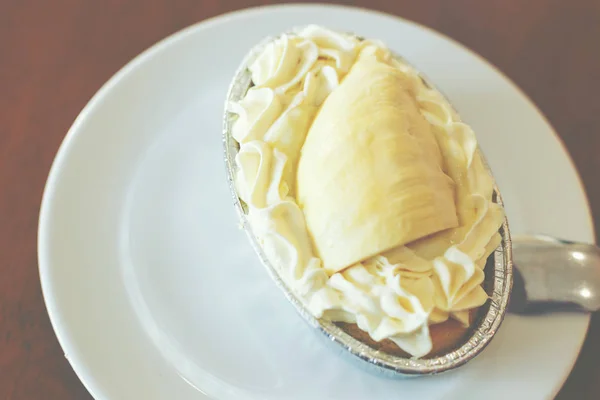 Morceau Gâteau Durian Mis Sur Plat Blanc Avec Une Cuillère — Photo