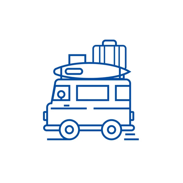Caravana, viaje camping trailer línea icono concepto. Caravana, viaje camping remolque plano vector símbolo, signo, esquema ilustración . — Vector de stock