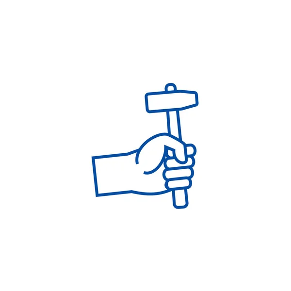 Hand mit Hammer Line Icon-Konzept. Hand mit Hammer-Flach-Vektorsymbol, Zeichen, Umriss-Illustration. — Stockvektor