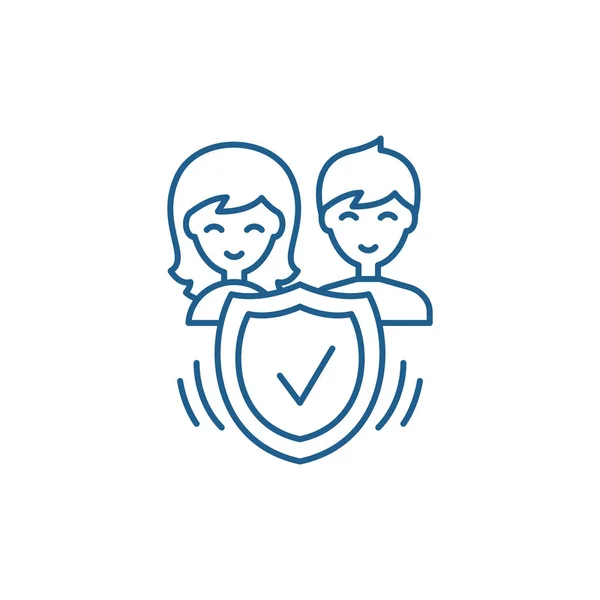 Family insurance line icon concept. Family insurance flat  vector symbol, sign, outline illustration.