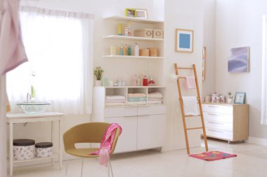 Kuru parçası banyo lavabo, favori ve raf için bazı şeyler duş kullanılır contrain oluşur