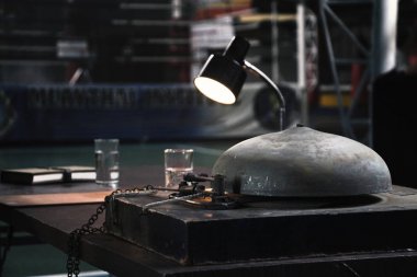 hakem masasında bir zil