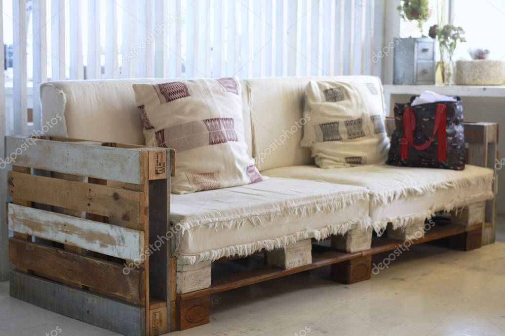 Divano Letto Divani Realizzati Con Pallet Pallet Divano Fatto Con