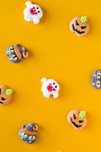 Halloween Candies Colored Background — Stock Photo, Image