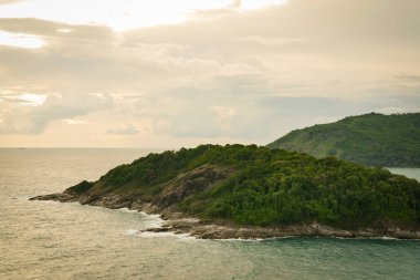 Sahil ve denizgüzel doğal günbatımı manzara