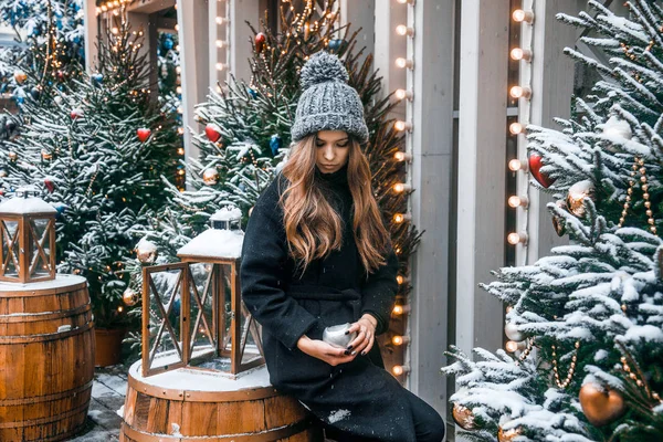 Beautiful Russian Girl Cloud Day Winter Style Clothes Walking Tverskaya — Stock Photo, Image