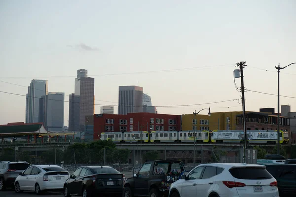 Metro Speeds Downtown Los Angeles — Stock Photo, Image