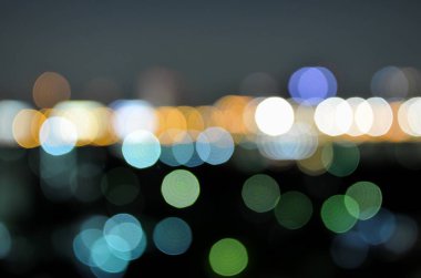 Arka plan bulanıklık gece arka planda renkli ufuk bokeh ışıkların