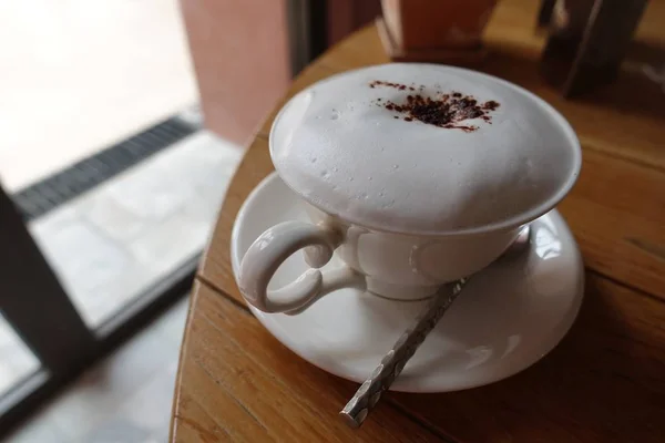 Café Cappuccino Con Una Taza Blanca Leche Blanda Parte Superior —  Fotos de Stock