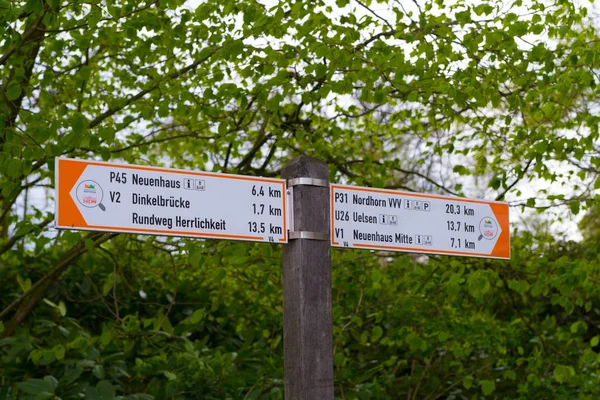 Fiets Wegwijzer Voor Toeristen Duitsland — Stockfoto