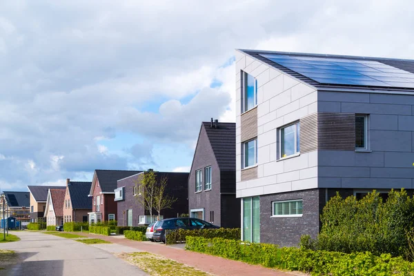 Βαρύνουν Ολλανδία Απριλίου 2017 Οδός Σύγχρονες Κατοικίες Στην Ολλανδία — Φωτογραφία Αρχείου