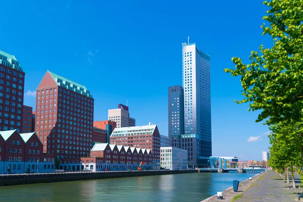 Rotterdam Hollandia 2017 Május Modern Lakóház Építészettel Spoorweghaven Vasúti Kikötő — Stock Fotó