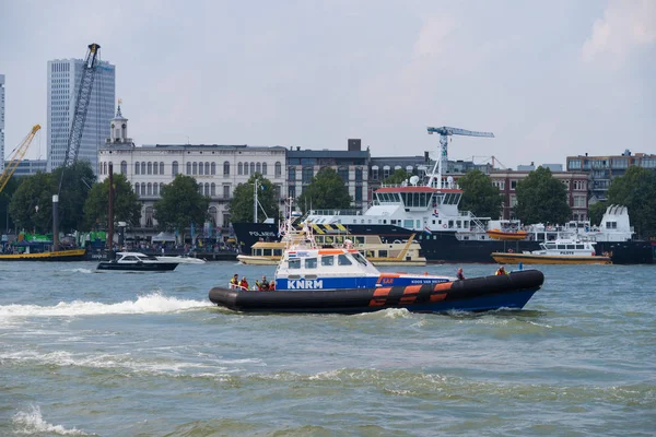荷兰鹿特丹 2017年9月3日 鹿特丹港日救生艇示范 — 图库照片