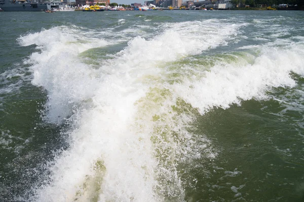 Wake Fast Moving Motor Boat — Stock Photo, Image