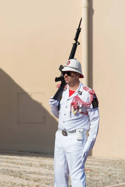 Monaco Outubro 2017 Guarda Plantão Frente Palácio Dos Príncipes Residência — Fotografia de Stock