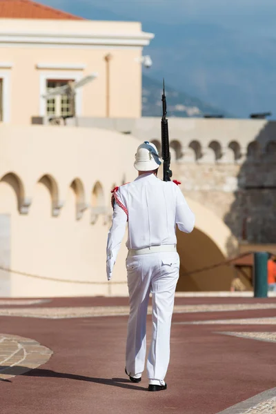 Monako Října 2017 Strážní Službě Před Princes Palác Oficiální Sídlo — Stock fotografie