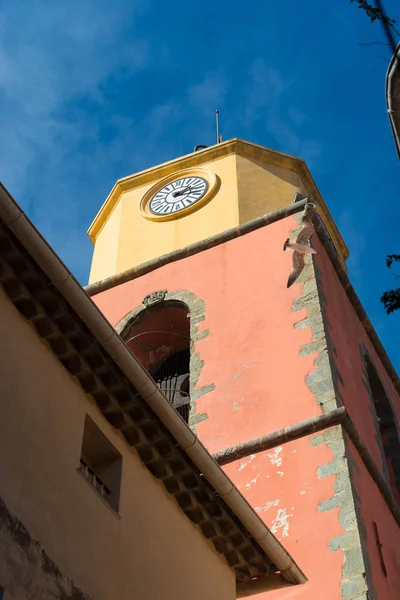 Klokkentoren Van Beroemde Glise Notre Dame Assomption Saint Tropez — Stockfoto