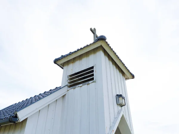 Small white chapel — Stock Photo, Image