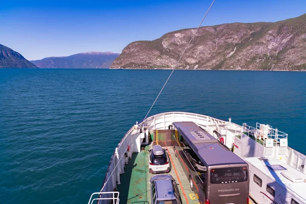 Barco balsa em norway — Fotografia de Stock