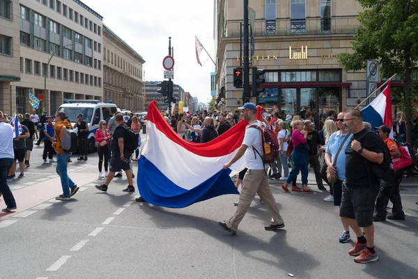 Berlin Niemcy Sierpnia 2020 Setki Tysięcy Osób Demonstrujących Ulicach Berlina — Zdjęcie stockowe