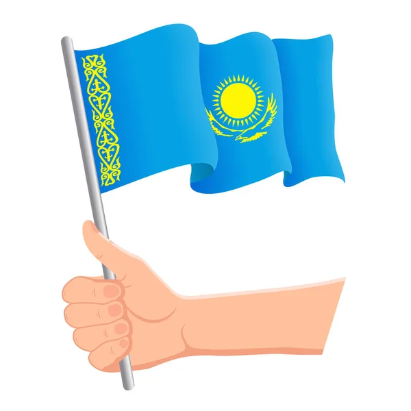 Рука держит и размахивает государственным флагом Казахстана. Вентиляторы, День независимости, патриотическая концепция. Векторная иллюстрация — стоковый вектор
