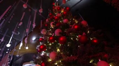 Noel ağacı, Noel ağacı süsler Dolly asılı süsler, kırmızı elma ile Noel ağacı
