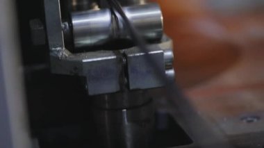 Fabrikadaki mekanizma, fabrikadaki modern mekanizma. Modern kablo fabrikası