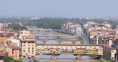 Florence Ponte Vecchio Köprüsü, Floransa 'daki Old Ponte Vecchio Köprüsü