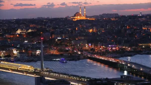 Istanbul nacht brede hoek uitzicht. Istanbul, Turkije. 10 april 2019 — Stockvideo