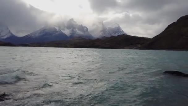 Monte Payne Grande, Lago Nordenskjold in Cile, Patagonia. Veduta del Monte Payne Grande — Video Stock