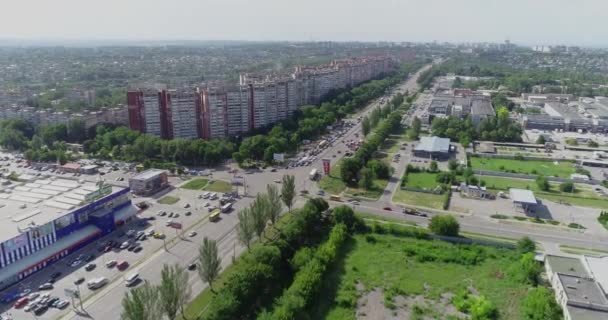 Traffic jam at top view. Crossroads with a car. Cars at the crossroads view from the top. — Stock Video