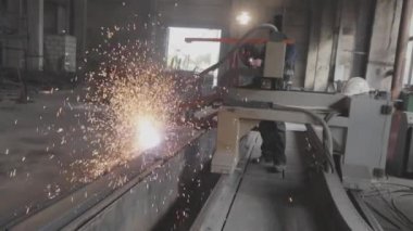 Gaz kesme, metal parçalarından gaz kesme, gaz kesme.