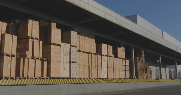 Exterior do armazém da fábrica, armazém grande na fábrica — Vídeo de Stock