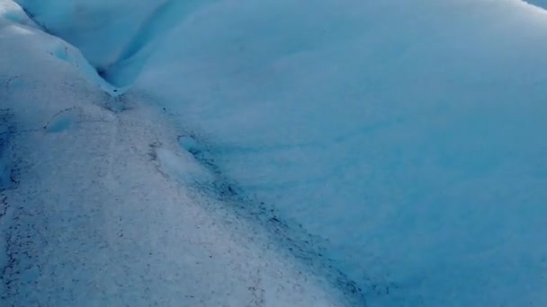 蓝色冰河灰，巴塔哥尼亚。巴塔哥尼亚、辣椒的蓝色冰川 — 图库视频影像