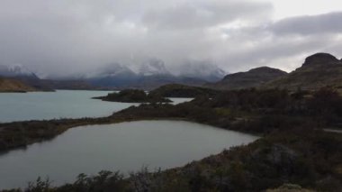 Torres del Paine Ulusal Parkı Panoraması, Patagonya 'da yağmurlu hava
